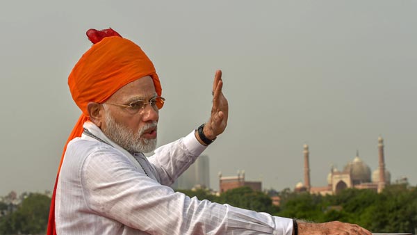 உலக வல்லரசுகளுக்கு போட்டியாக விண்வெளிக்கு மனிதர்களை அனுப்பும் இந்தியா.. ஒரு தமிழரால் சாத்தியமாகிறது