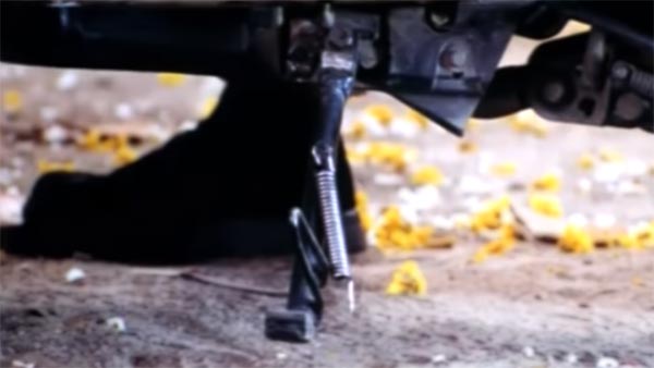 உயிரை காக்க வந்த வாலிபரை கிண்டல் செய்த பெண்... இந்த வீடியோ பார்த்தால் இனி யாருக்கும் உதவ மாட்டீர்கள் உயிரை காக்க வந்த வாலிபரை கிண்டல் செய்த பெண்... இந்த வீடியோ பார்த்தால் இனி யாருக்கும் உதவ மாட்டீர்கள்