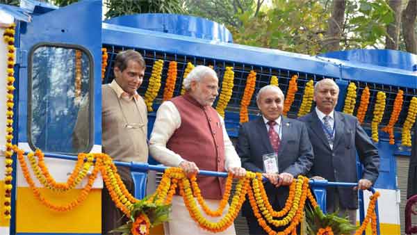 உலகிலேயே இந்த சாதனையை முதல் முறையாக நிகழ்த்தியிருப்பது இந்தியாதான்.. ரயில் கட்டணம் குறைய வாய்ப்பு