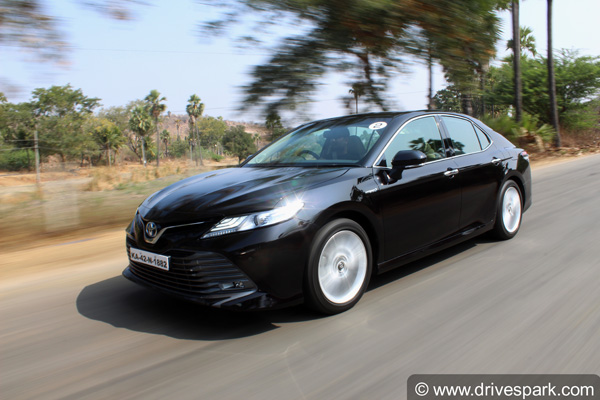 2019 டொயோட்டா கேம்ரி டெஸ்ட் டிரைவ் ரிப்போர்ட்!