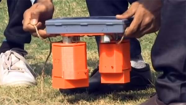  தீவிரவாதிகளிடம் இருந்து இந்திய ராணுவ வீரர்களை காக்கும் அதிநவீன கருவி.. 16 வயது சிறுவன் கண்டுபிடிப்பு