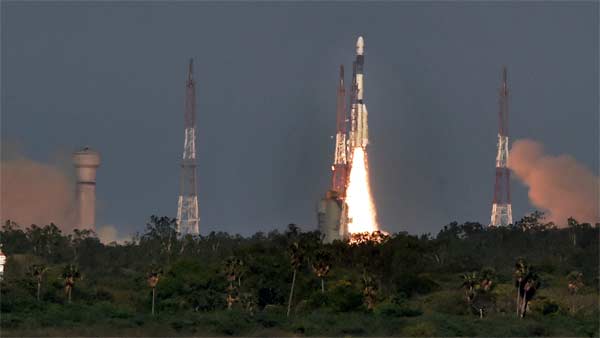 சிறப்பு செயற்கைகோளை விண்ணில் ஏவும் இந்தியா...