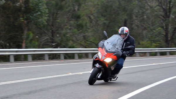 இந்தியாவில் அறிமுகமாகிறது புதிய ஏப்ரிலியா 300சிசி ஸ்கூட்டர்?