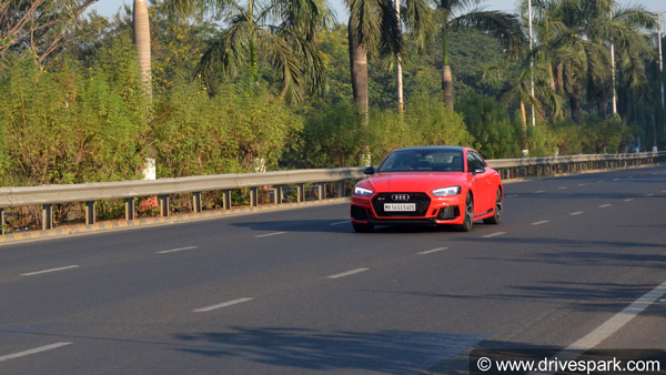 புதிய ஆடி ஆர்எஸ்-5 ஸ்போர்ட்பேக் காரின் டெஸ்ட் டிரைவ் ரிப்போர்ட்!