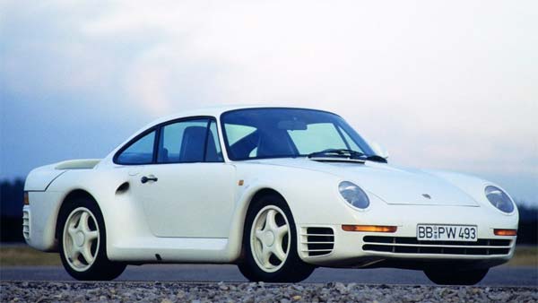 கடும் குளிரில் கடை முன்பாக வரிசையில் நின்ற பில் கேட்ஸ்... காரணம் தெரிந்தால் ஆச்சரியப்படுவீர்கள்...