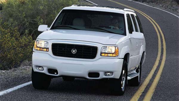 கடும் குளிரில் கடை முன்பாக வரிசையில் நின்ற பில் கேட்ஸ்... காரணம் தெரிந்தால் ஆச்சரியப்படுவீர்கள்...