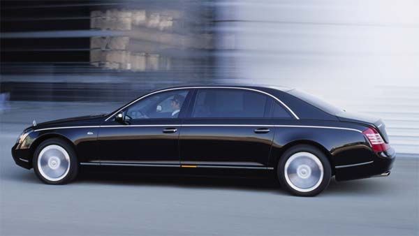 கடும் குளிரில் கடை முன்பாக வரிசையில் நின்ற பில் கேட்ஸ்... காரணம் தெரிந்தால் ஆச்சரியப்படுவீர்கள்...