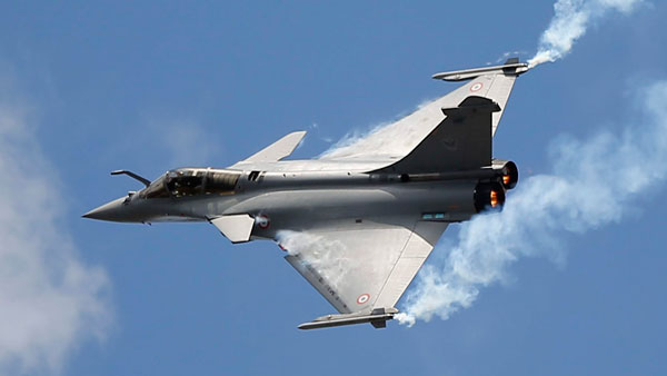 ரபேல் போர் விமான ஊழல்... மத்திய அரசு வெளியிட்ட இந்த புதிய தகவலால் எதிர்கட்சிகள் அதிர்ச்சி...