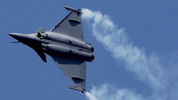 ரபேல் போர் விமான ஊழல்... மத்திய அரசு வெளியிட்ட இந்த புதிய தகவலால் எதிர்கட்சிகள் அதிர்ச்சி...