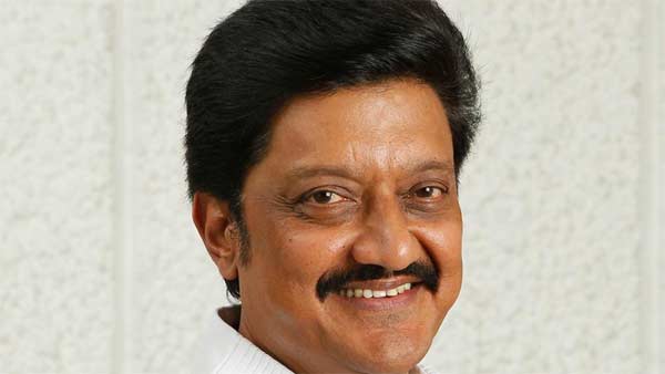 ஹெல்மெட்டிற்கு இறுதி சடங்கு நடத்திய பாஜகவினர்... காரணம் என்னவென்று தெரிந்தால் கோவப்படுவீர்கள்...