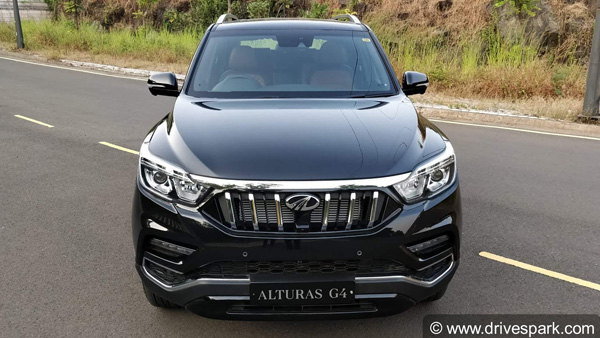 மஹிந்திரா குழும தலைவர் ஆனந்த் மஹிந்திரா வாங்கிய புது கார் இதுதான்! இந்தியாவின் மீது இவ்வளவு பக்தியா?