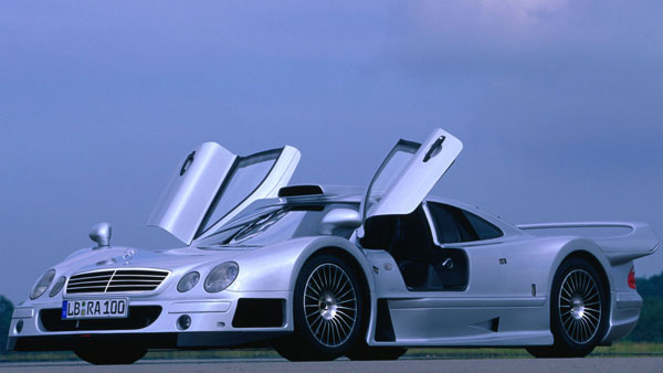 இவரிடம் உள்ள கார்களின் விலை மட்டும் 2,78,10,00,00,000 ரூபாய்! இந்த 'ஏழை' பற்றி தெரிந்தால் ஷாக் உறுதி