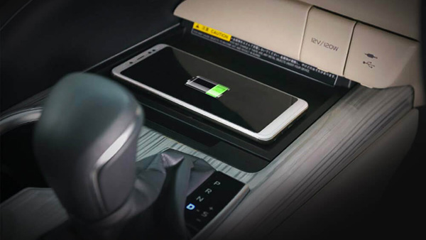 2019 டொயோட்டா கேம்ரி ஹைப்ரிட் கார் விற்பனைக்கு அறிமுகம்