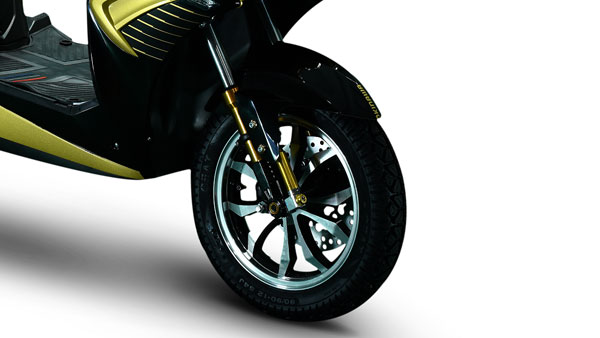 ரூ.1.15 லட்சத்தில் புதிய ஒகினவா ஐ- பிரெய்ஸ் எலெக்ட்ரிக் ஸ்கூட்டர் அறிமுகம்!