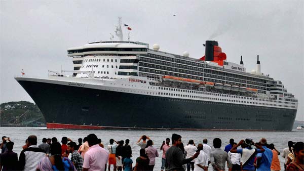 உல்லாச கப்பலின் 11வது மாடியில் இருந்து கடலில் குதித்த பயணி... காரணம் தெரிந்தால் அதிர்ச்சியடைவீர்கள்