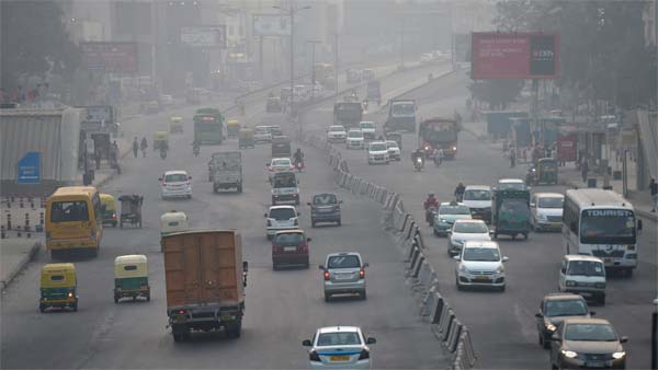 டெல்லி வாகன மாசுபாடு: உச்சநீதிமன்றம் அதிரடி முடிவு 