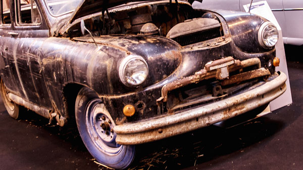 துருப்பிடித்த காரை விற்பனை செய்த டீலர்: 50 ஆயிரம் அபராதம் விதித்த நீதிமன்றம்...