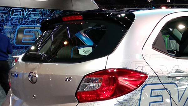 டாடா டியாகோ எலெக்ட்ரிக் கார் மாடல் அறிமுக விபரம்!