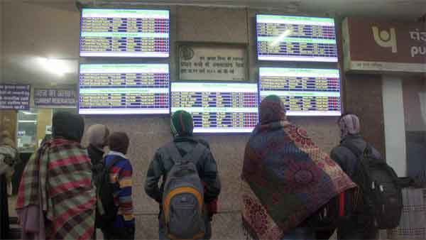 ரயில் தாமதம் ஆனதால் 400 இளைஞர்களுக்கு நேர்ந்த சோகம்... என்ன நடந்தது என தெரிந்தால் கோவப்படுவீர்கள்...