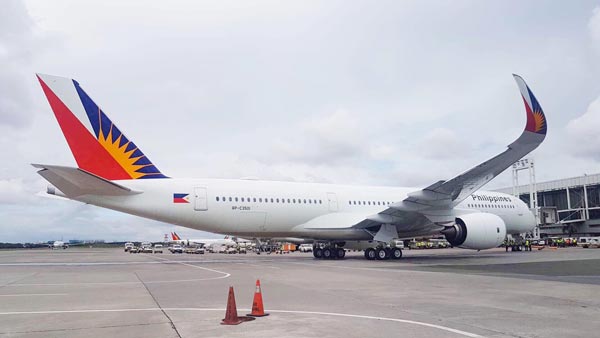 விமானத்தில் மகாராணி போல் தனியாக பயணித்த இளம்பெண்.. டிக்கெட் விலை தெரிந்தால் ஆச்சரியப்படுவீர்கள்