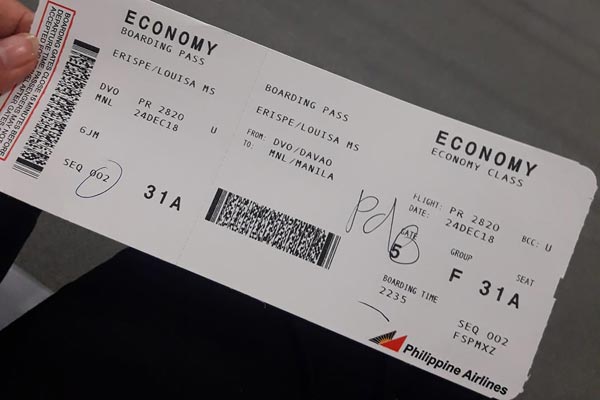 விமானத்தில் மகாராணி போல் தனியாக பயணித்த இளம்பெண்.. டிக்கெட் விலை தெரிந்தால் ஆச்சரியப்படுவீர்கள்