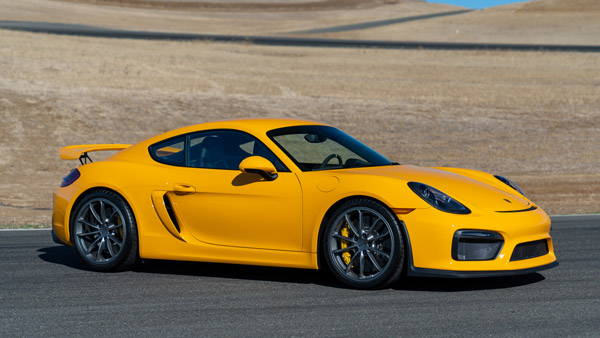 தனது 10 கார்களை திடீரென விற்பனை செய்யும் வாட்ஸ் அப் நிறுவனர்.. காரணம் தெரிந்தால் ஆச்சரியப்படுவீர்கள்