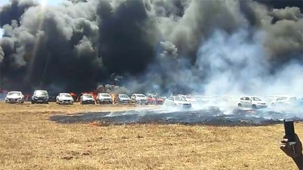 300 கார்களை நாசமாக்கிய பெங்களூர் பேரழிவு... பரிதவிக்கும் உரிமையாளர்களை நெகிழ வைத்த டொயோட்டா...