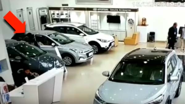 ஹூண்டாய் கார் ஷோரூமில் பெண்ணுக்கு அரங்கேறிய துயரம்: அதிர்ச்சி வீடியோ!