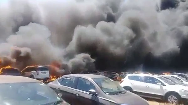 பெங்களூருவைத் தொடர்ந்து சென்னையில் 200க்கும் மேற்பட்ட கார்கள் எரிந்து நாசம்: பழிவாங்கப்பட்டதா? அதிர்ச்சி தகவல்!