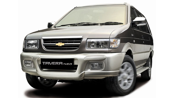 அரசு பள்ளிக்கு மாணவர்கள் வர கார், டீசல்.. இந்த ஆசிரியர் செலவழிக்கும் தொகை தெரிந்தால் ஆச்சரியம் உறுதி