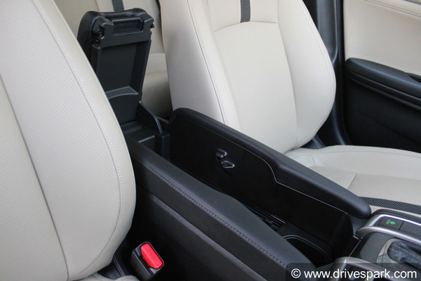 மீண்டும் மேஜிக் நிகழ்த்த காத்திருக்கும் ஹோண்டா.... 2019 சிவிக் ஃபர்ஸ்ட் டிரைவ் ரிவியூ...