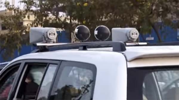 தேர்தல் ஆணையத்திடம் வசமாக சிக்கி கொண்ட காங்கிரஸ் தலைவர்... நடுரோட்டில் நடந்த அசிங்கம் இதுதான்...