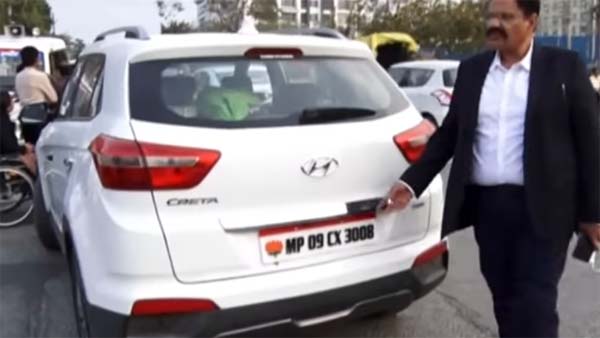 தேர்தல் ஆணையத்திடம் வசமாக சிக்கி கொண்ட காங்கிரஸ் தலைவர்... நடுரோட்டில் நடந்த அசிங்கம் இதுதான்...