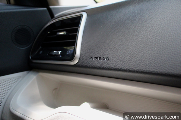 புதிய மஹிந்திரா எக்ஸ்யூவி300 எஸ்யூவியின் முக்கிய அம்சங்கள்!