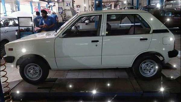 இந்தியாவின் முதல் தயாரிப்பான மாருதி800 காரை ஹர்பாலுக்கு வழங்கிய இருபெரும் தலைவர்கள் யாரென தெரியுமா...?