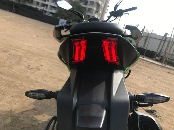 மிக மலிவான விலையில் களமிறங்கும் புதிய பஜாஜ் டோமினார் 400... எவ்வளவு என தெரிந்தால் ஆச்சரியம் உறுதி...