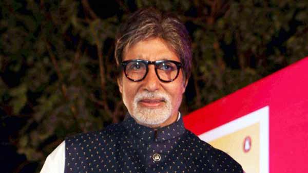 பிரபல இயக்குனர் பரிசாக வழங்கிய பல கோடி ரூபாய் காரை விற்பனை செய்த அமிதாப் பச்சன்... காரணம் இதுதான்...