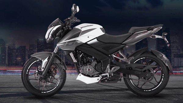 பாஜக எம்எல்ஏ வீடு அருகே கிடந்த வாக்குப்பதிவு இயந்திரம்... தேர்தல் ஆணையம் எடுத்த நடவடிக்கை இதுதான்...