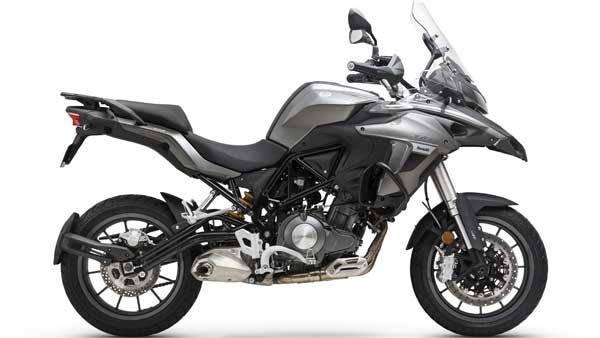 மலைக்க வைக்கும் பெனெல்லி பைக்கின் விலை: ஆரம்ப விலை தெரிந்தால் ஹார்ட் அட்டாக் கன்பார்ம்...