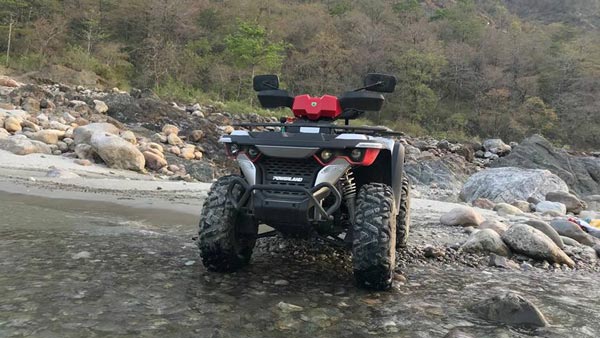 சாதாரண சாலையிலும் பயன்படுத்தக்கூடிய இந்தியாவின் முதல் ஏடிவி வாகனம்!