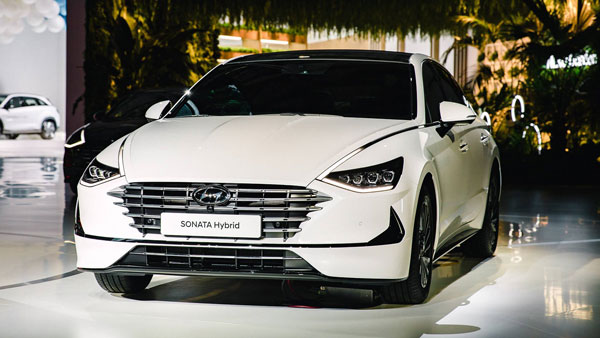 180 குதிரை திறன் கொண்ட ஹூண்டாயின் புதிய சொனாட்டா கார் அறிமுகம்! 