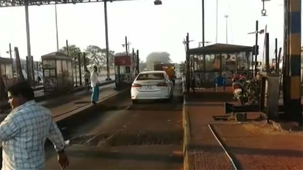 டோல்கேட்டில் வைத்து வேல் முருகனை தாக்க முயன்றதற்கு காரணம் இதுதான்... திடுக்கிடும் தகவல் வெளியானது...