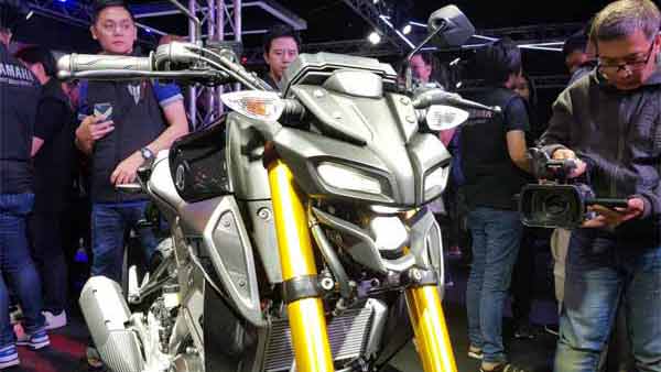 இந்தியாவை புரட்டி போட களமிறங்கும் புதிய யமஹா பைக்... விலை தெரிந்தால் இன்றே புக் செய்து விடுவீர்கள்