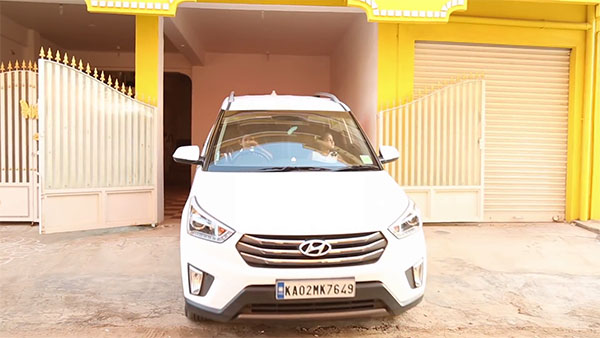 பொது சாலையில் 10 வயது சிறுவன் செய்த செயல்: இணையத்தில் வைரலாகும் அதிர்ச்சி வீடியோ!