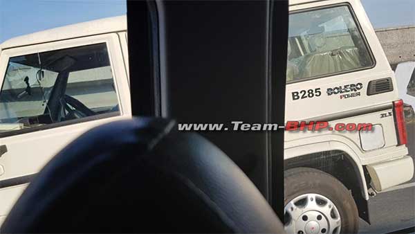 விரைவில் களமிறங்க இருக்கும் புதிய மாடல் பொலிரோவின் ஸ்பை படங்கள்!