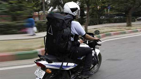 உணவு டெலிவரி செய்யும் ஊழியர்கள் மீது திடுக்கிடும் புகார்.. என்னவென்று தெரிந்தால் அதிர்ச்சியடைவீர்கள்