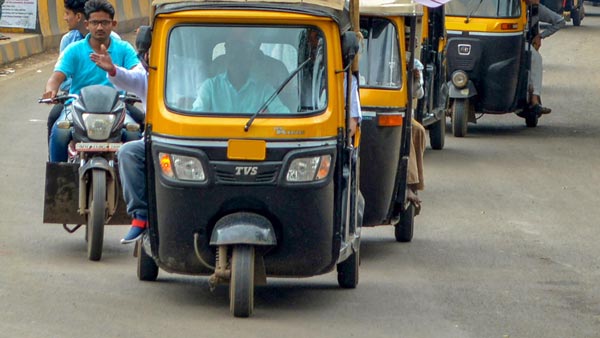 ஆட்டோ, டாக்ஸி டிரைவர்களுக்கு திடீர் சிக்கல்... ஆர்டிஓ அதிகாரிகளின் இந்த அதிரடிக்கு காரணம் இதுதான்...