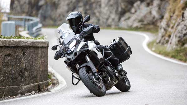 வாடிக்கையாளர்களுக்கு அதிர்ச்சி அளித்த பிரபல இரு சக்கர வாகனம் நிறுவனம்... அந்த ஷாக் அறிவிப்பு இதுதான்