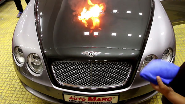ரூ. 4 கோடி மதிப்புள்ள பென்ட்லீ காரை பெட்ரோல் ஊற்றி எரித்த இளைஞர்: எதற்கு தெரியுமா..? -வீடியோ..!