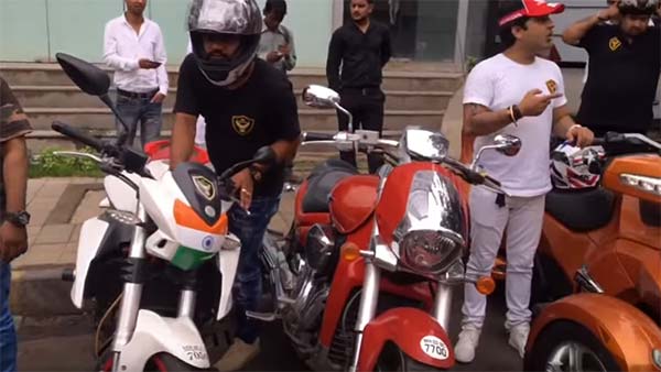 இந்திய சாலைகள் இதுவரை கண்டிராத புதுமுக வாகனம் இதுதான்... இதன் விலை எவ்வளவு என தெரிந்தால் தலையே சுற்றும்..!